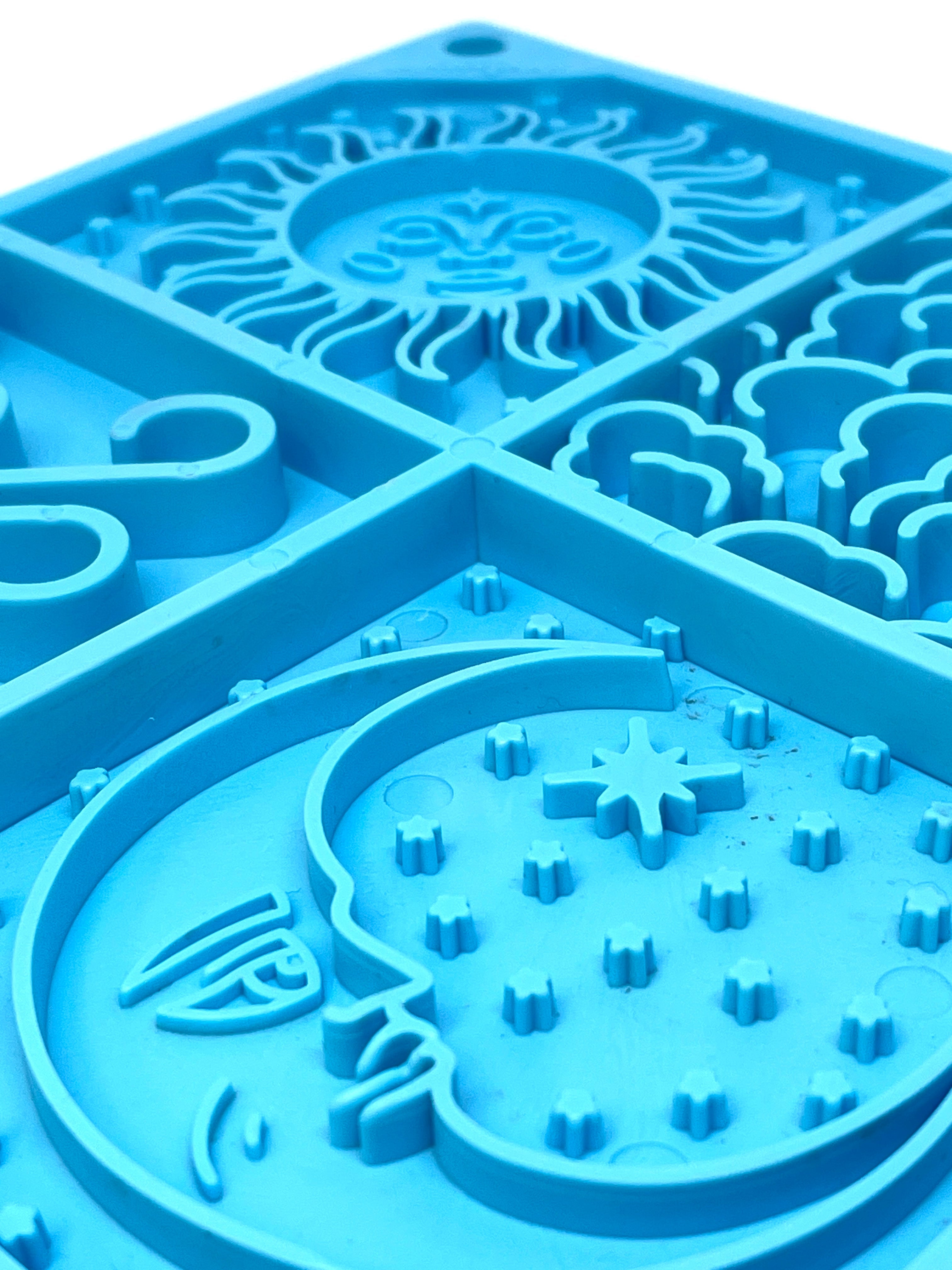 Sky eMat Enrichment Lick Mat